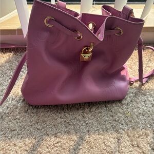 Stylish Pink Bucket Bag
